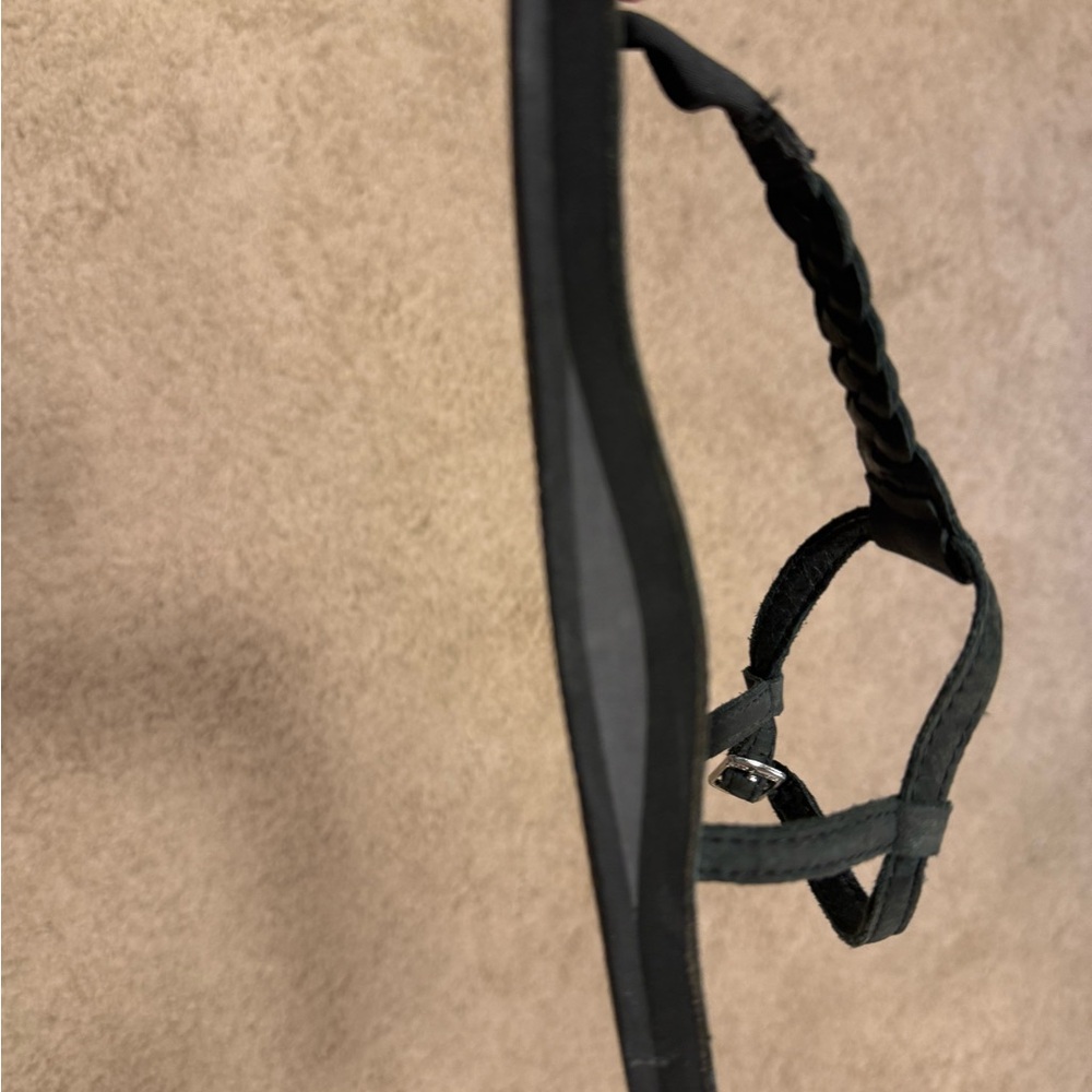 Rainbow Women's Black Braided Strap Sandals - Picture 3 of 3